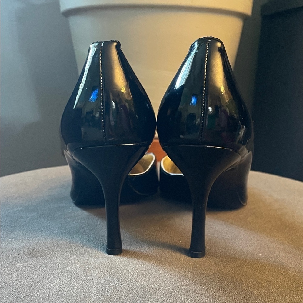 Anne Klein Pointed Patent Leather Heels Womens 9 Formal Work Chic - Picture 5 of 8